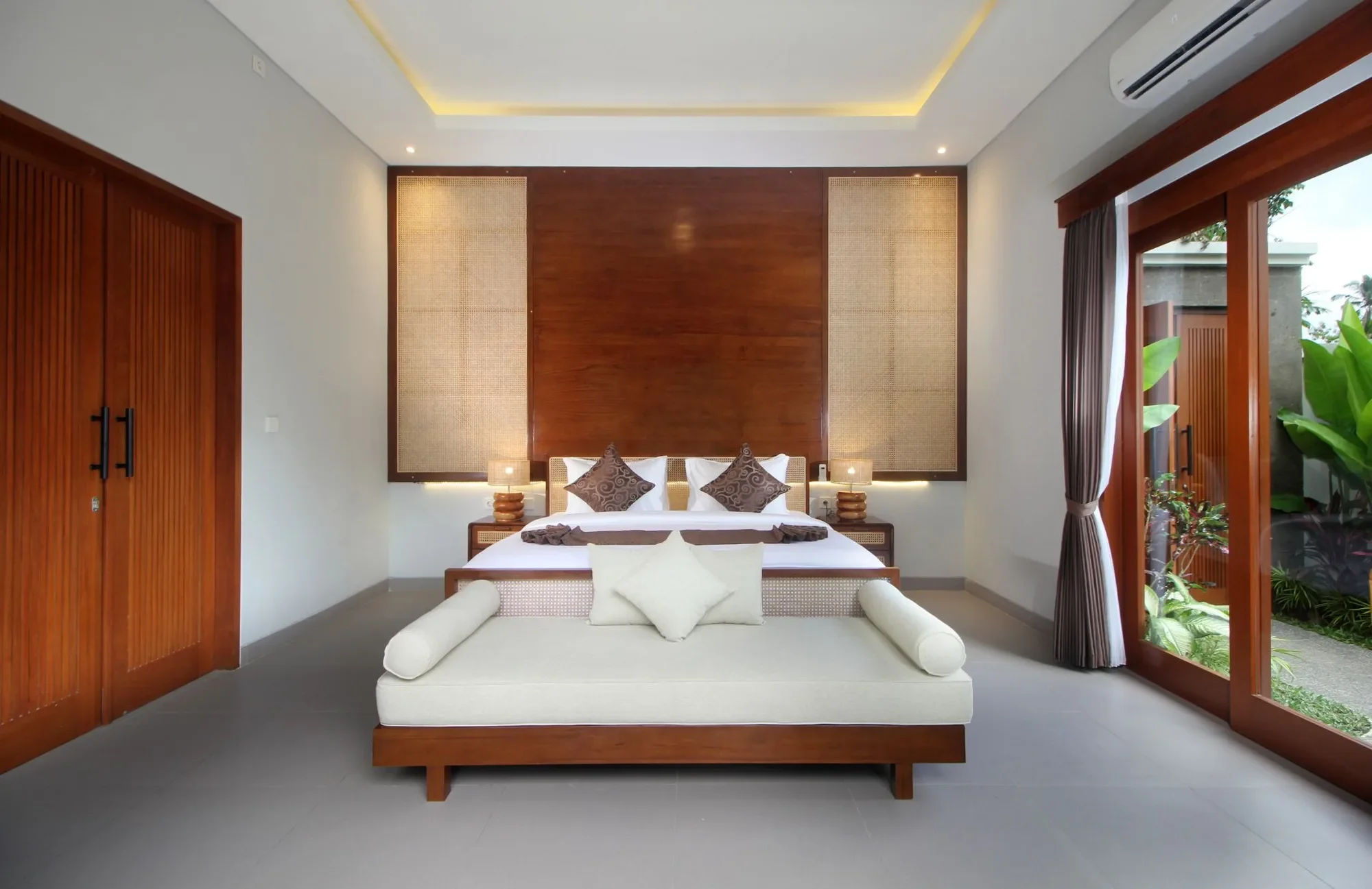 Private Plunge Pool & Tropical Garden